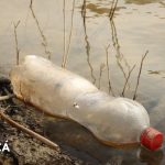Desechos sólidos, causa de taponamientos en canales de desague en Cajicá.